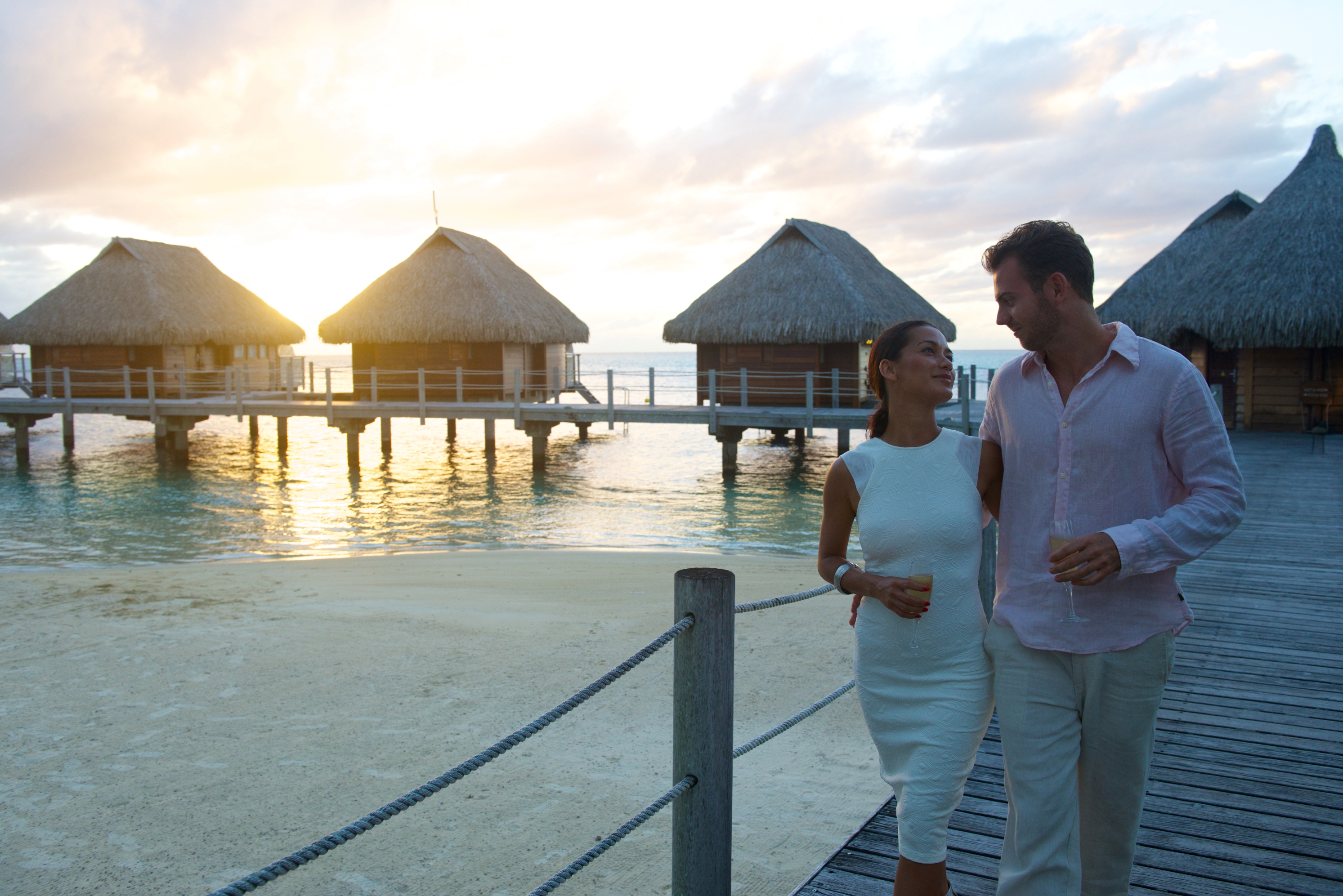 TAHITI/MOOREA/BORA BORA. Hoteles Manava 4* y Le Maitai 3*. 8 Noches. Abril - Octubre 2024. Desde € 1.916 p.pers. (C7)